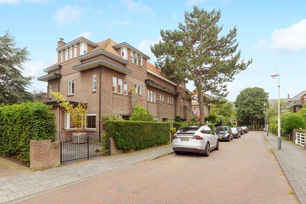 Medium property photo - Zwanenlaan, 2566 EM The Hague